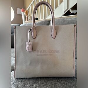 Michael Kors Mirella Large Canvas Tote Bag in Powder Blush